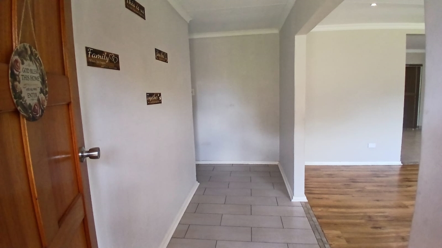 5 Bedroom Property for Sale in Pellissier Free State